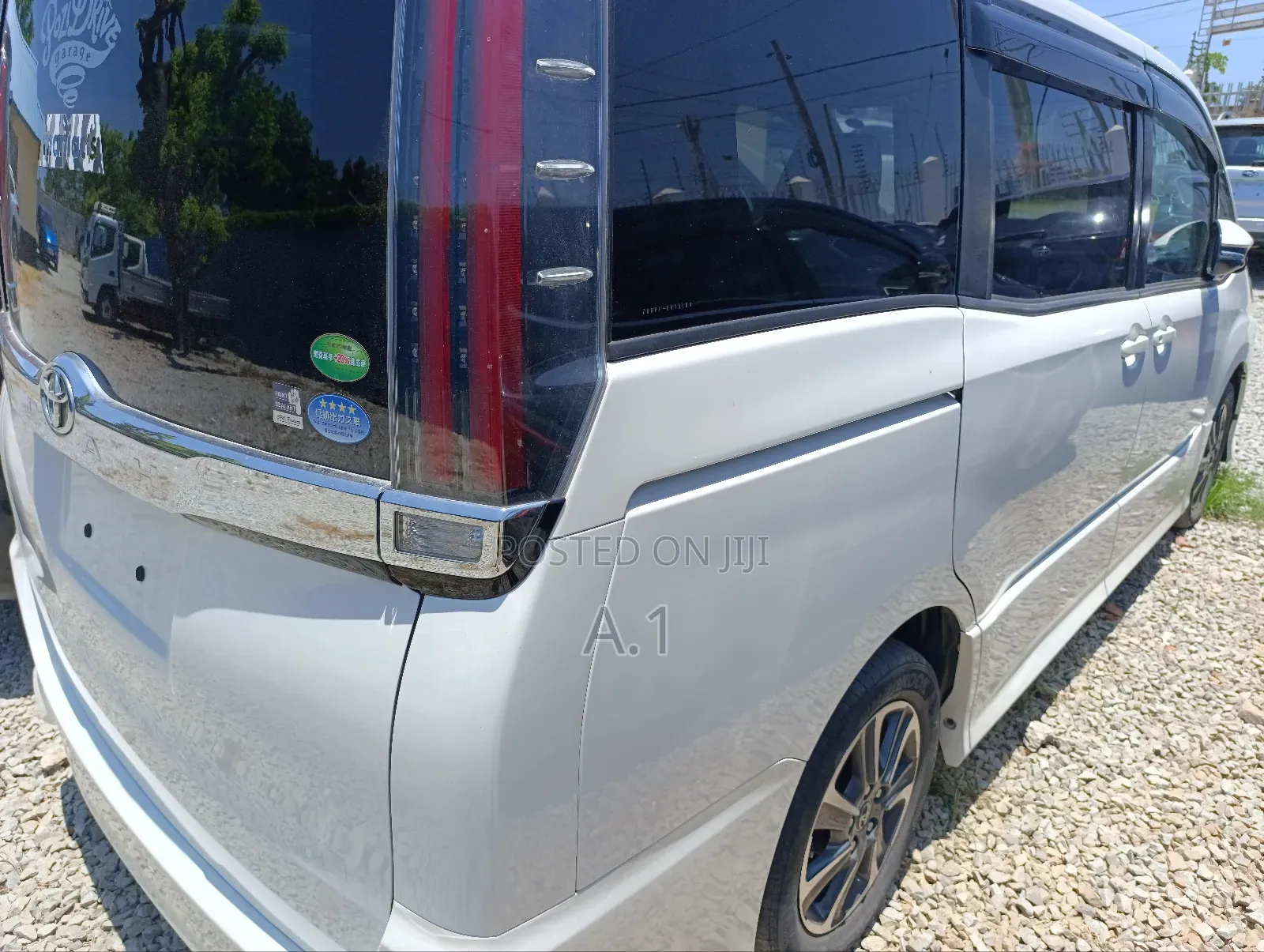 Toyota Noah 2.0 FWD (8 Seater) 2019 White