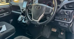 Toyota Noah 2.0 FWD (8 Seater) 2019 White