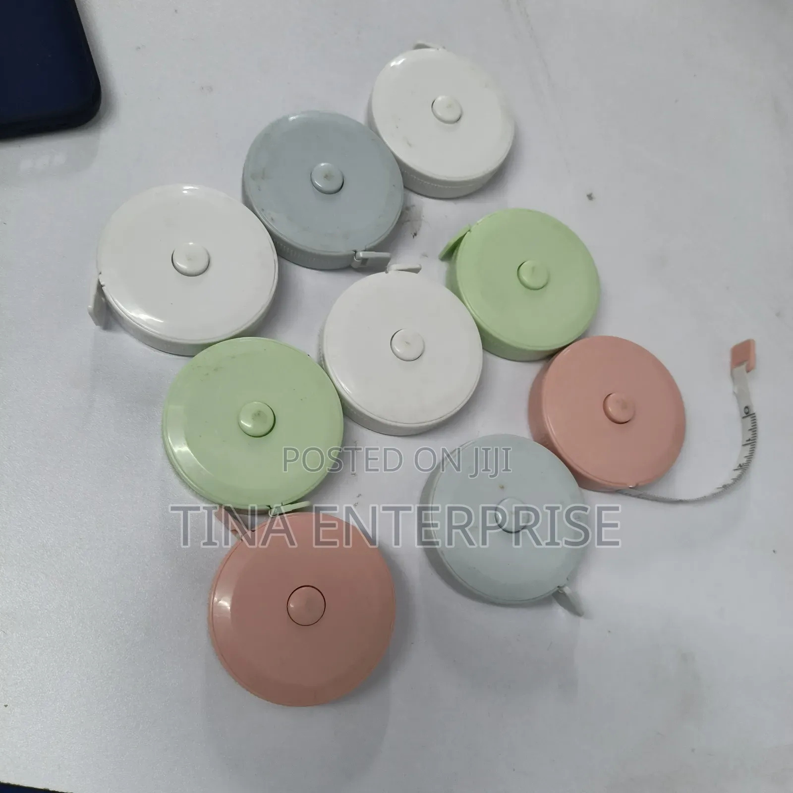 Retractable Tapes