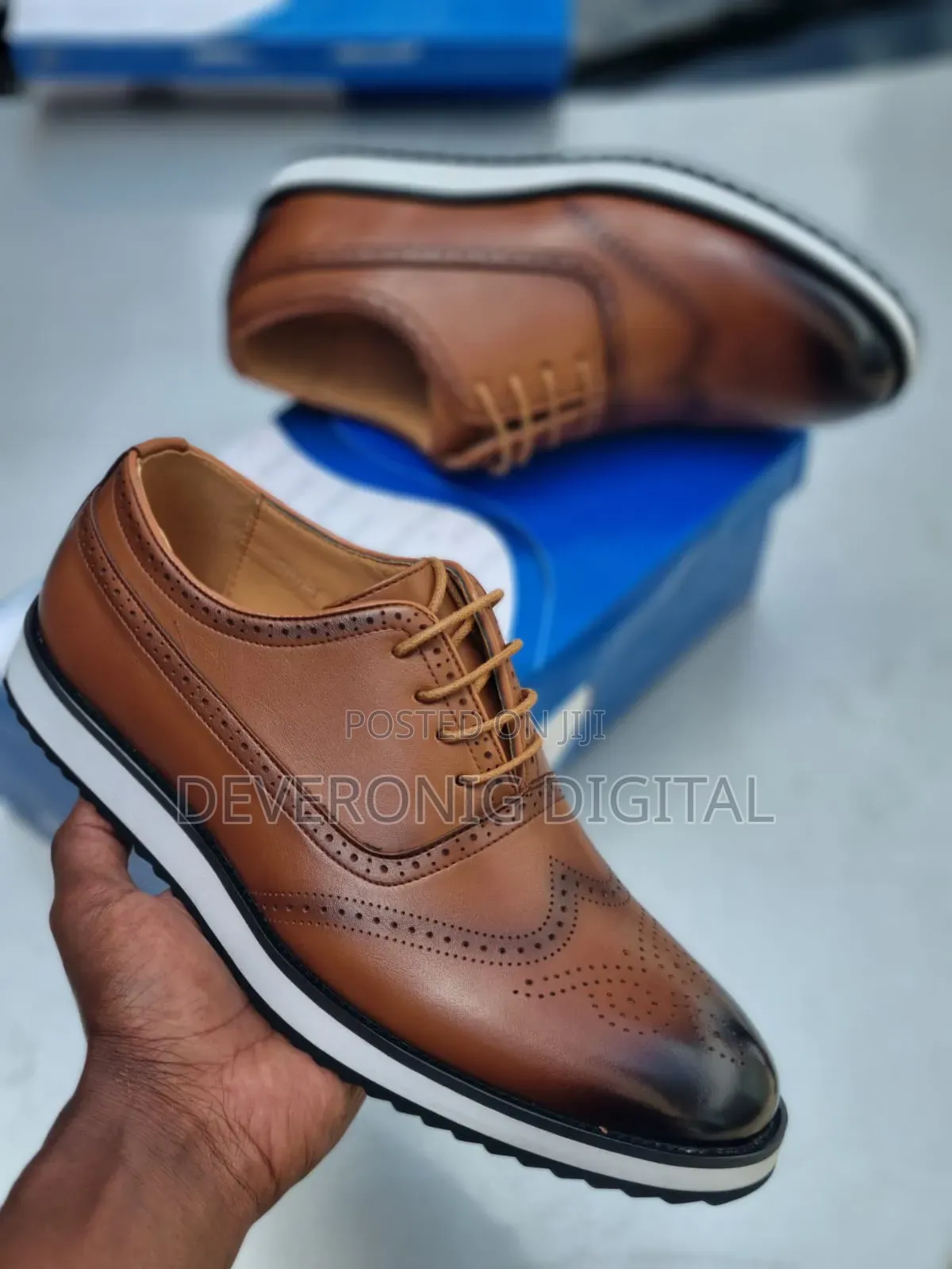 John Foster
Men Shoe Sizes: 40- 45