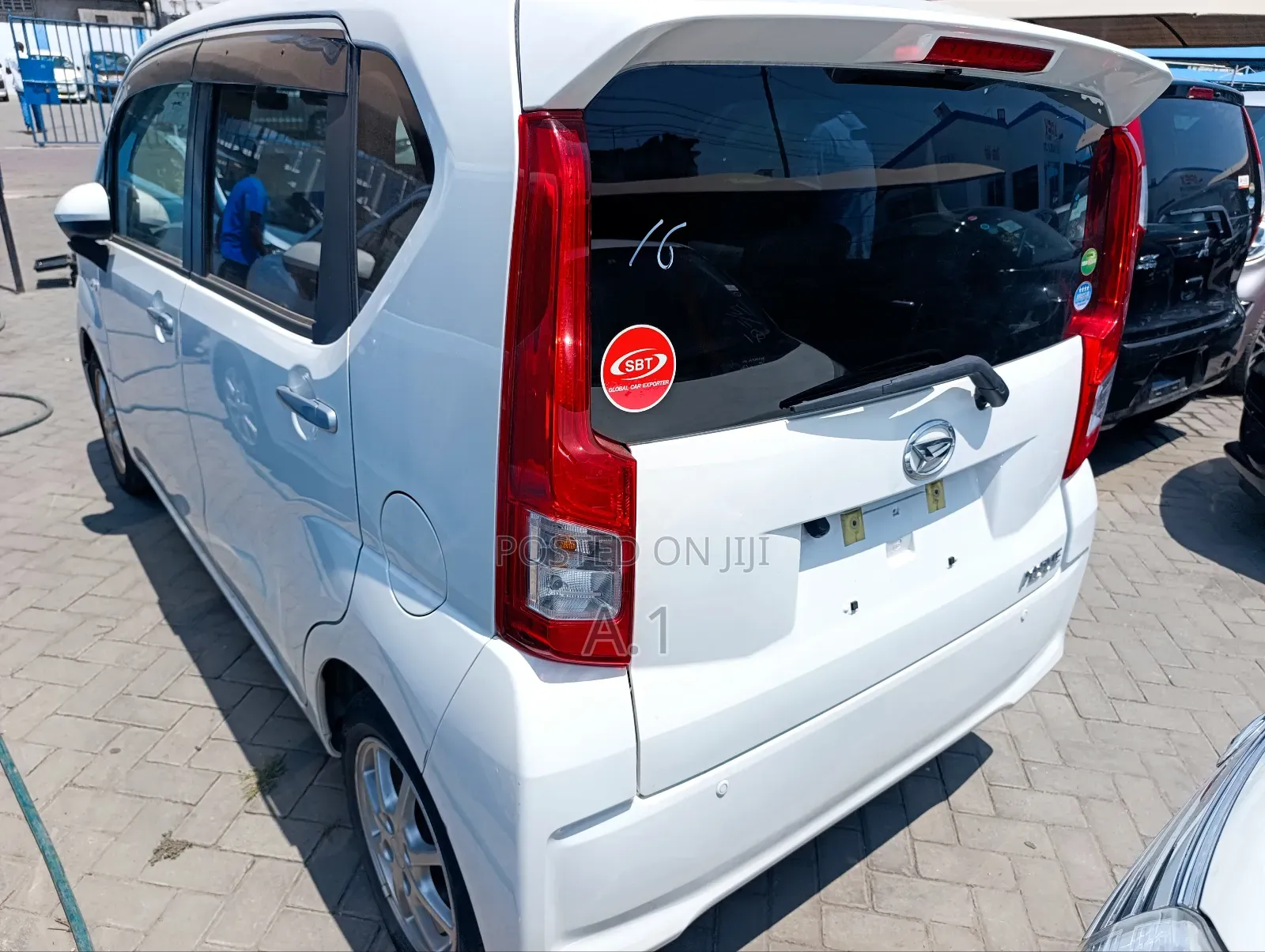 Daihatsu Move 2019 White