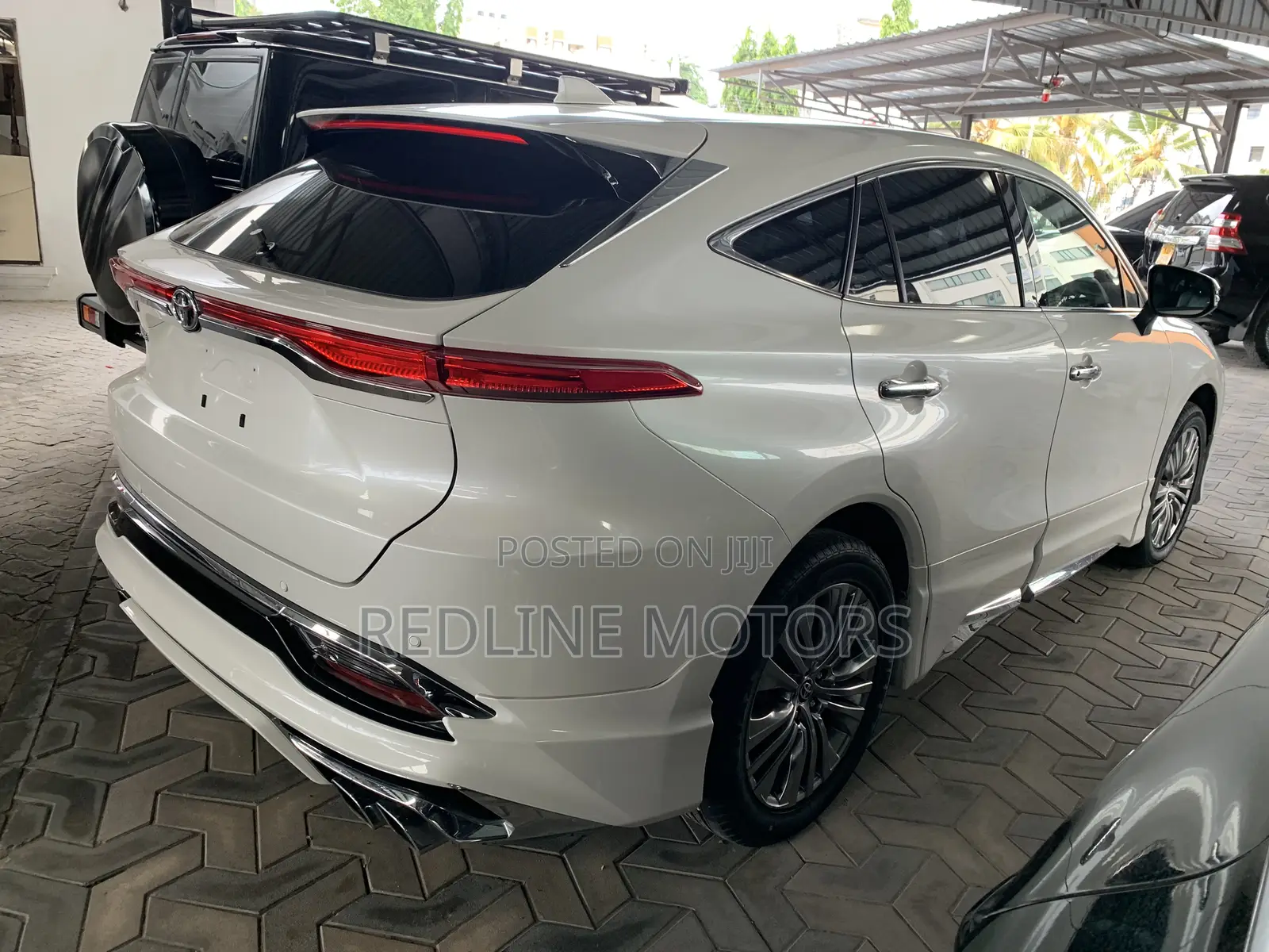 Toyota Harrier 2.0 4WD 2020 Pearl