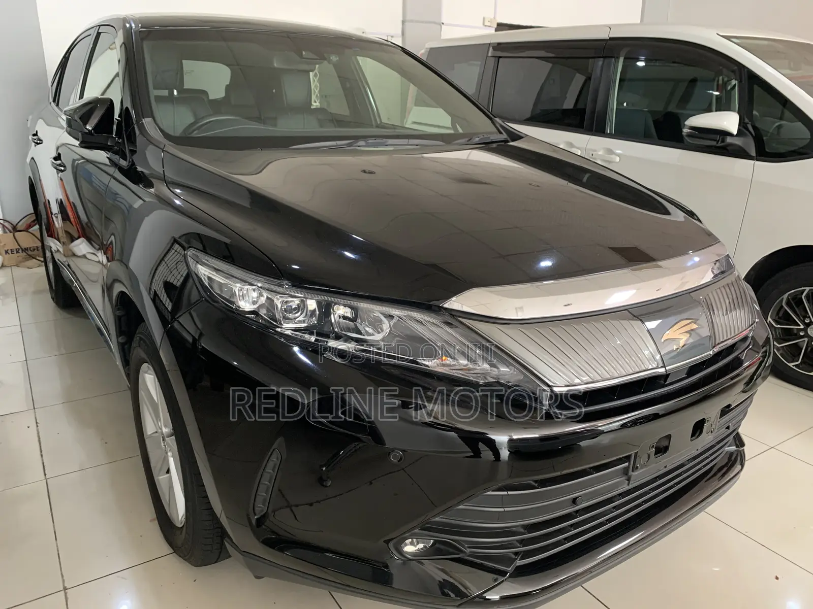 Toyota Harrier 2.0 2018 Black