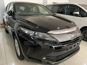 Toyota Harrier 2.0 2018 Black