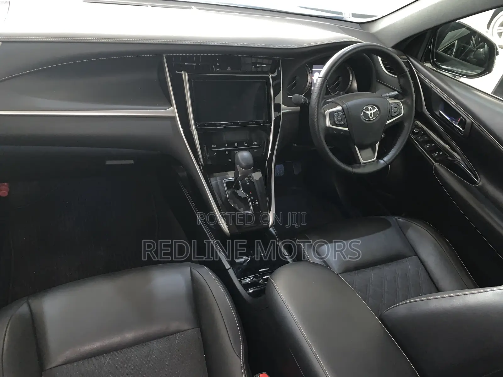 Toyota Harrier 2.0 2018 Black