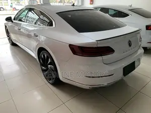 Volkswagen Arteon 2.0T SE R-Line w/19 AWD 4MOTION 2019 White