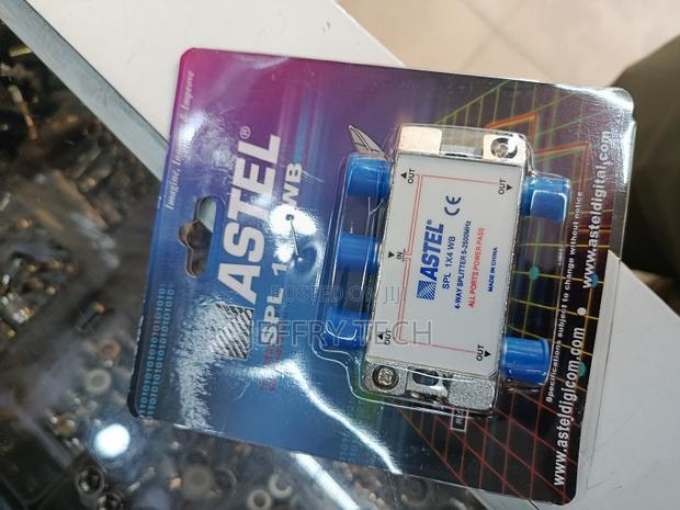 Astel SPL 1x4 Wb 4-Way Signal Splitter. - main view