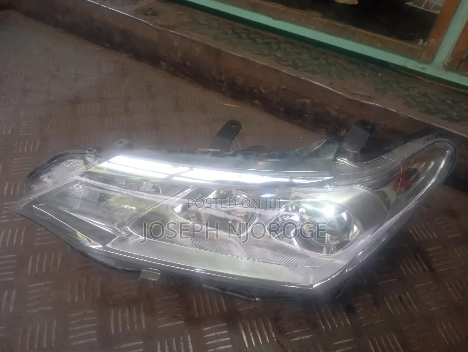 Fielder 165 Headlight Non Zenon