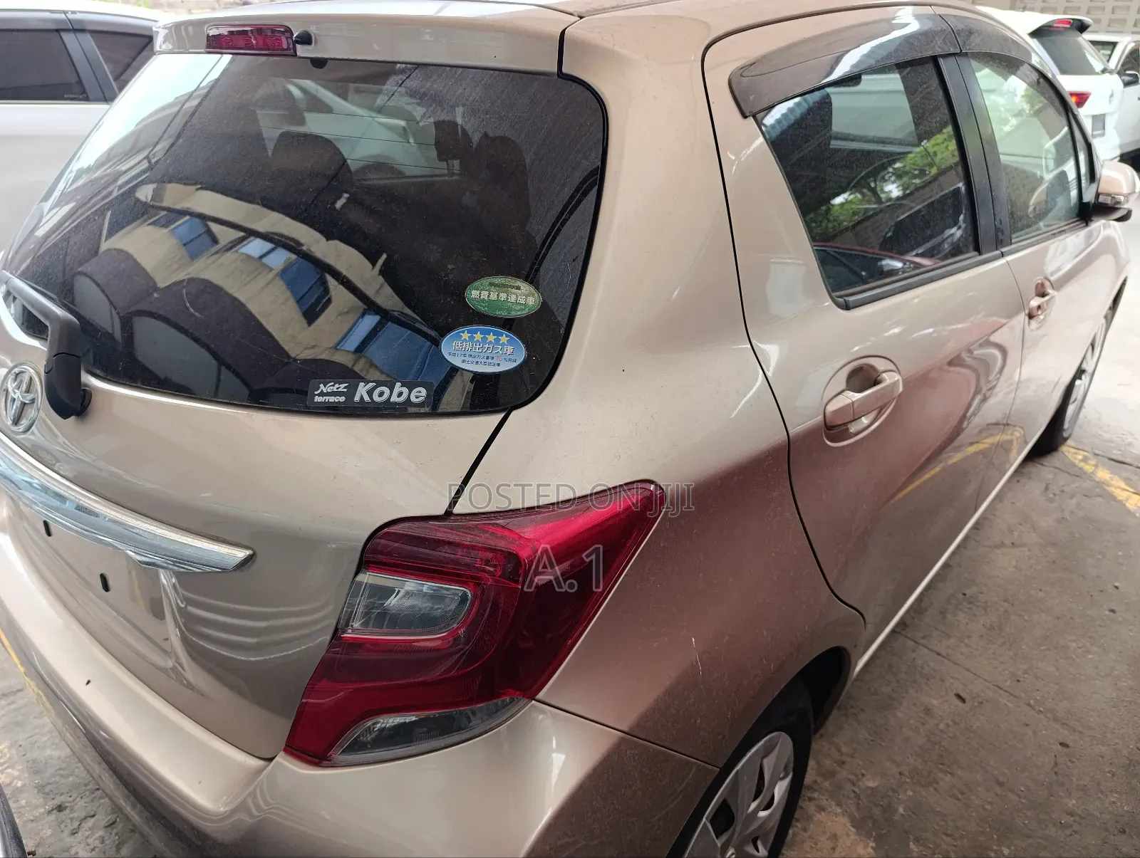 Toyota Vitz 1.0 FWD 5dr 2019 Gold
