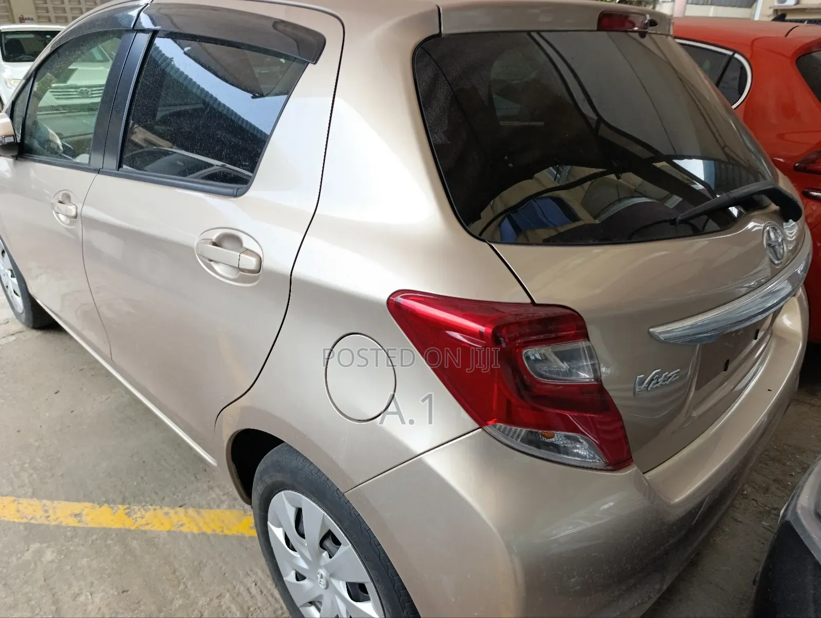 Toyota Vitz 1.0 FWD 5dr 2019 Gold