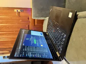 Laptop Lenovo ThinkPad X380 Yoga 16GB Intel Core I7 SSD 256GB