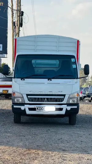 Mitsubishi Canter Fe84 2020 White