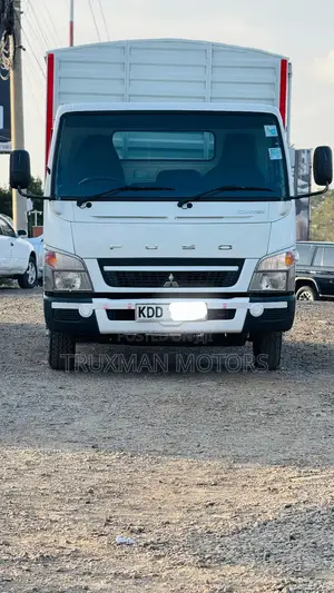 Mitsubishi Canter Fe84 2020 White