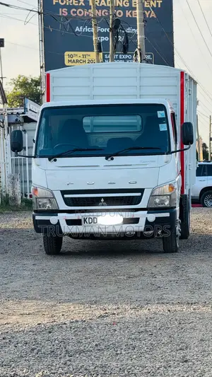 Mitsubishi Canter Fe84 2020 White