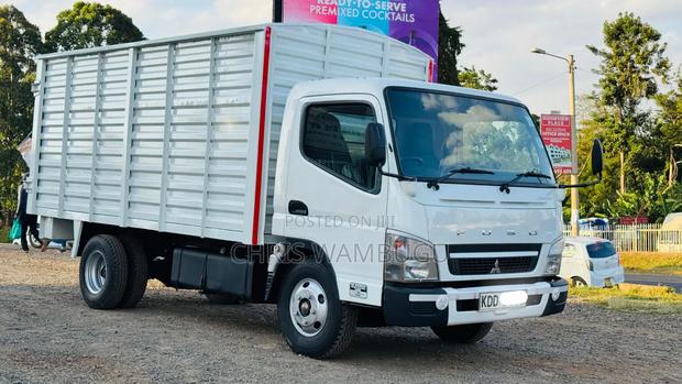 Mitsubishi Canter Fe84 2020 White - thumbnail 9
