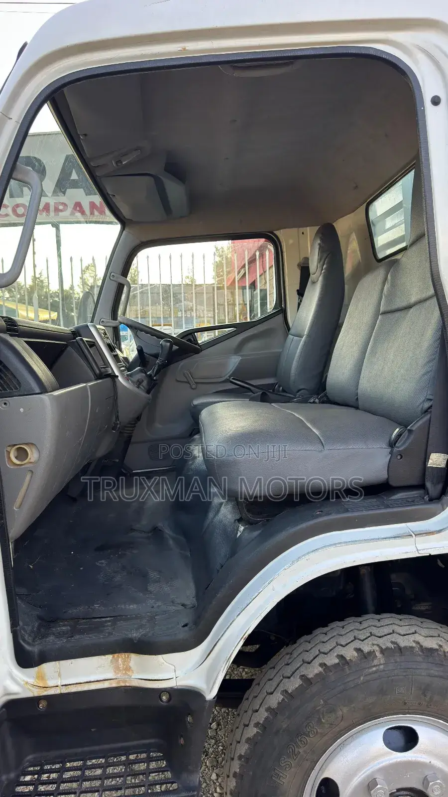 Mitsubishi Canter Fe84 2020 White