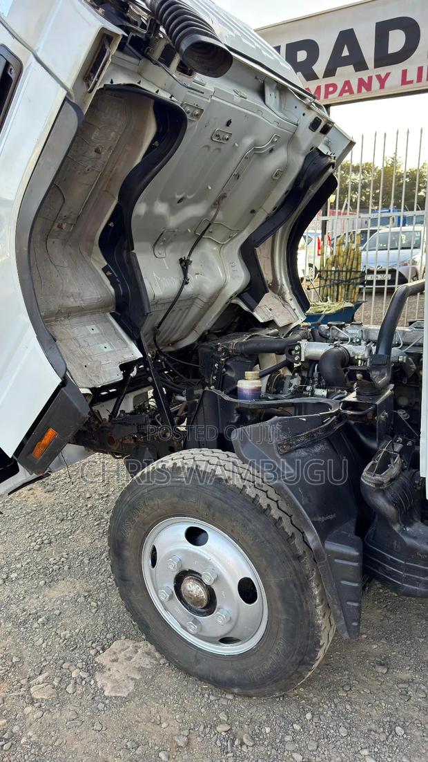 Mitsubishi Canter Fe84 2020 White - thumbnail 17