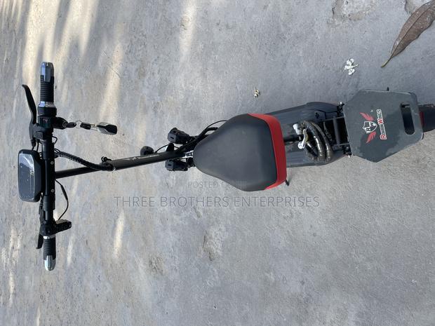Motorcycle 2025 Black - thumbnail 3