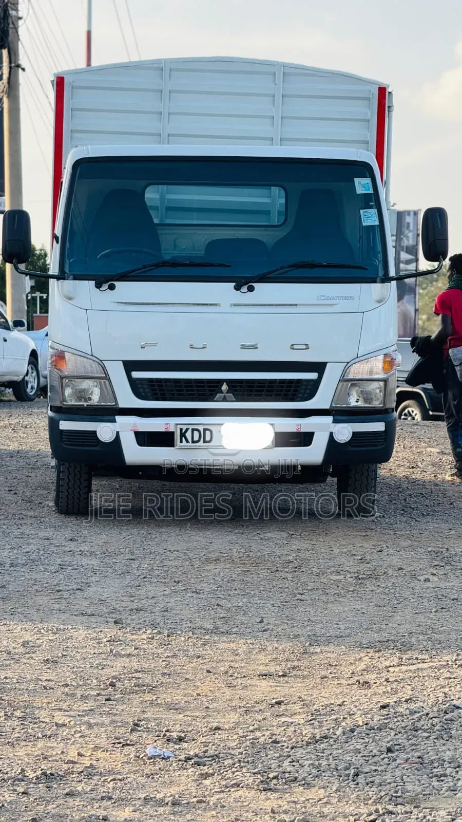Mitsubishi Canter Fe84 2020 Local