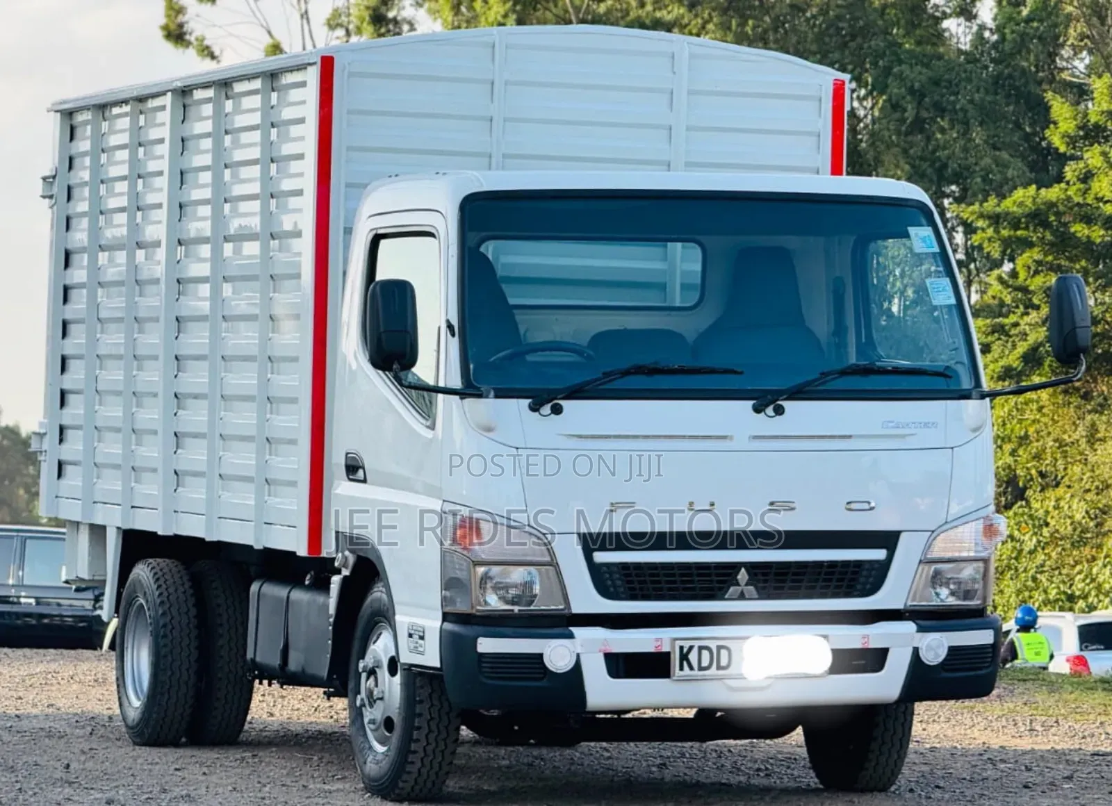 Mitsubishi Canter Fe84 2020 Local