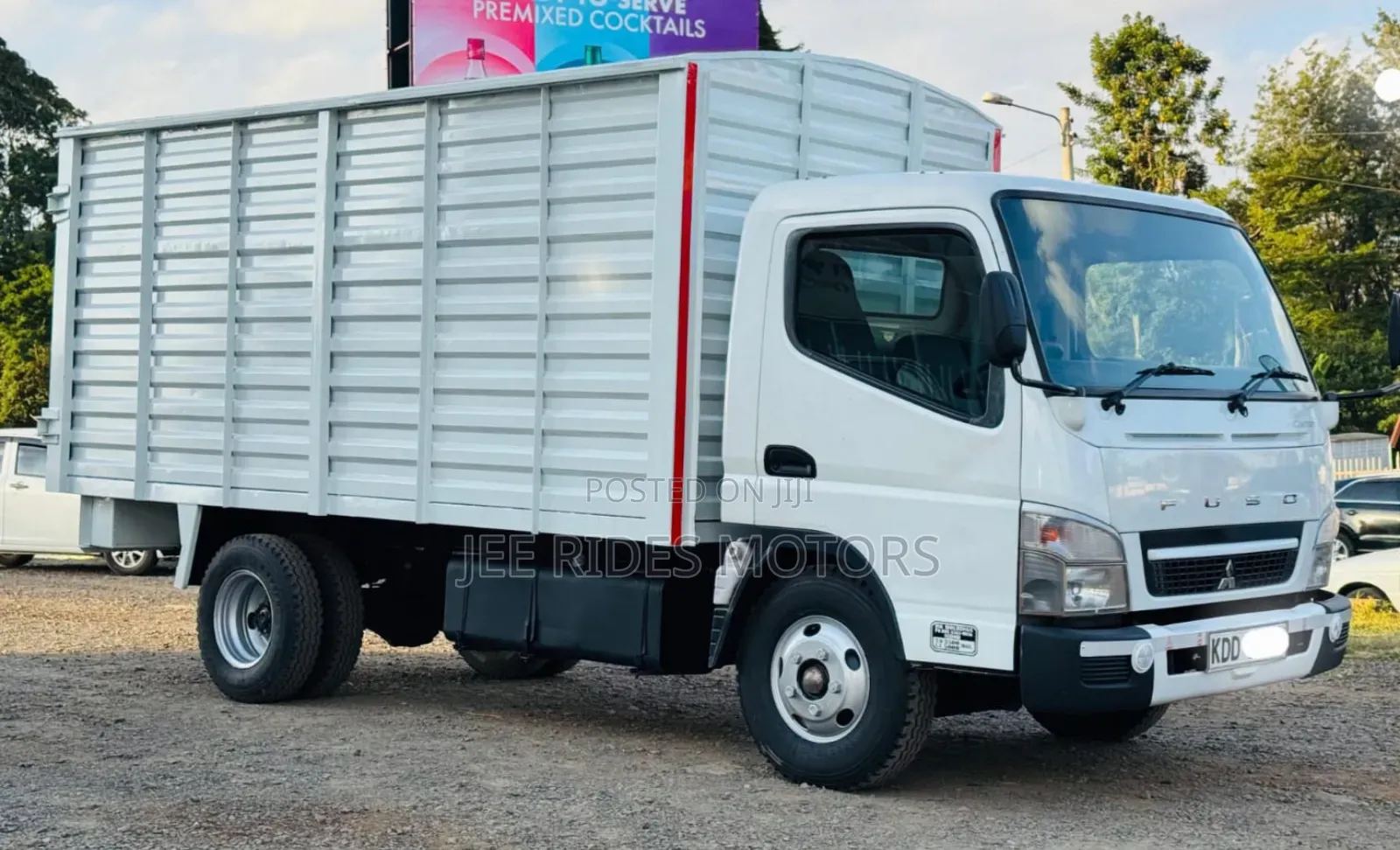 Mitsubishi Canter Fe84 2020 Local