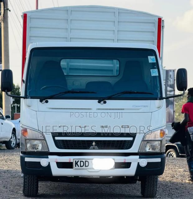 Mitsubishi Canter Fe84 2020 Local - thumbnail 19