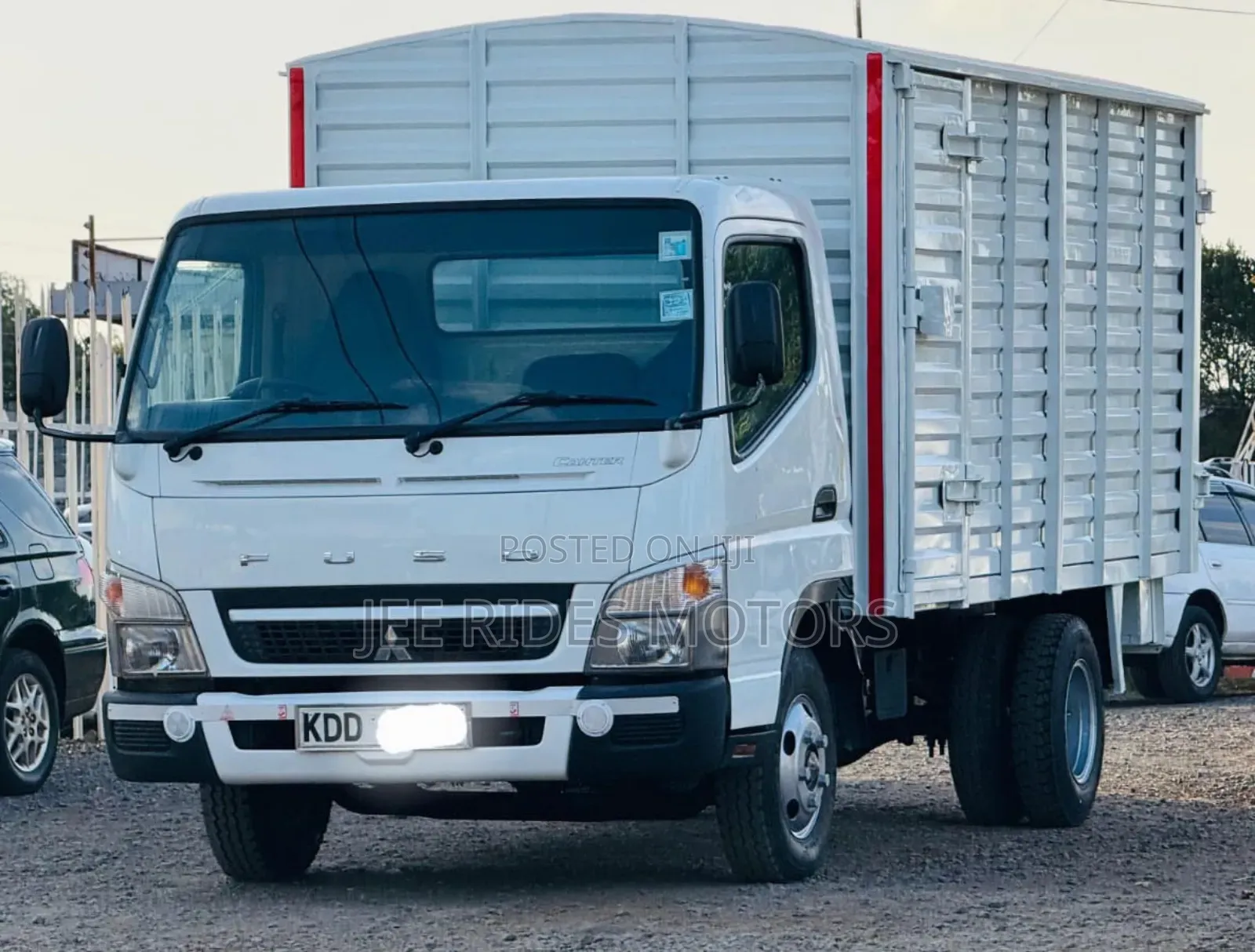 Mitsubishi Canter Fe84 2020 Local
