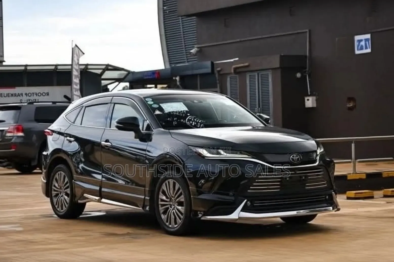 Toyota Harrier 2.0 2020 Black