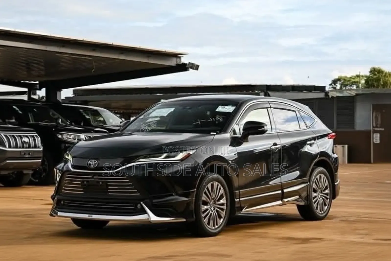 Toyota Harrier 2.0 2020 Black