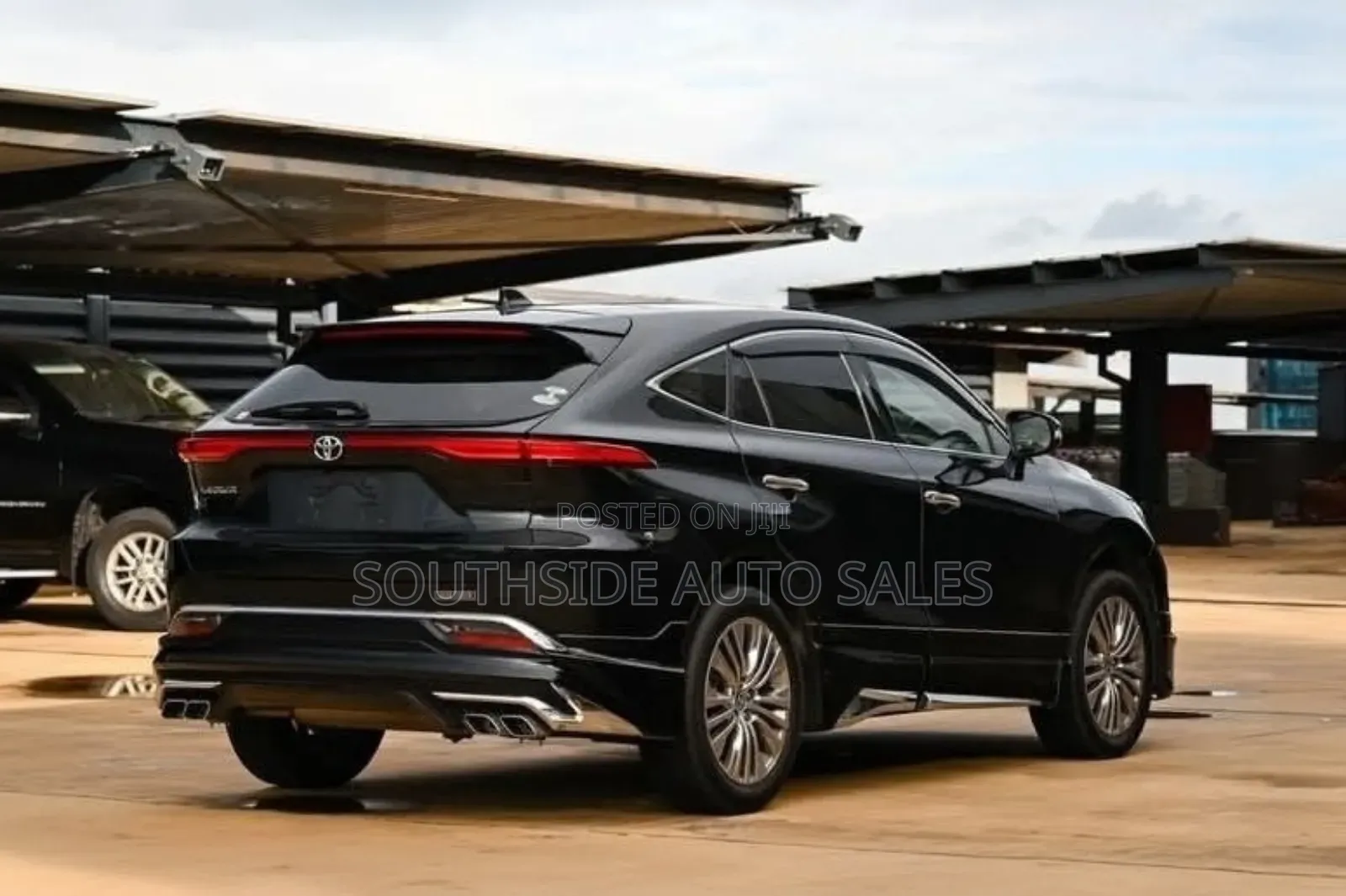 Toyota Harrier 2.0 2020 Black