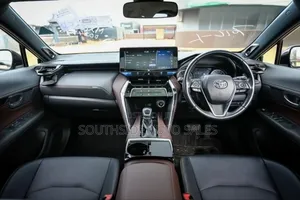 Toyota Harrier 2.0 2020 Black