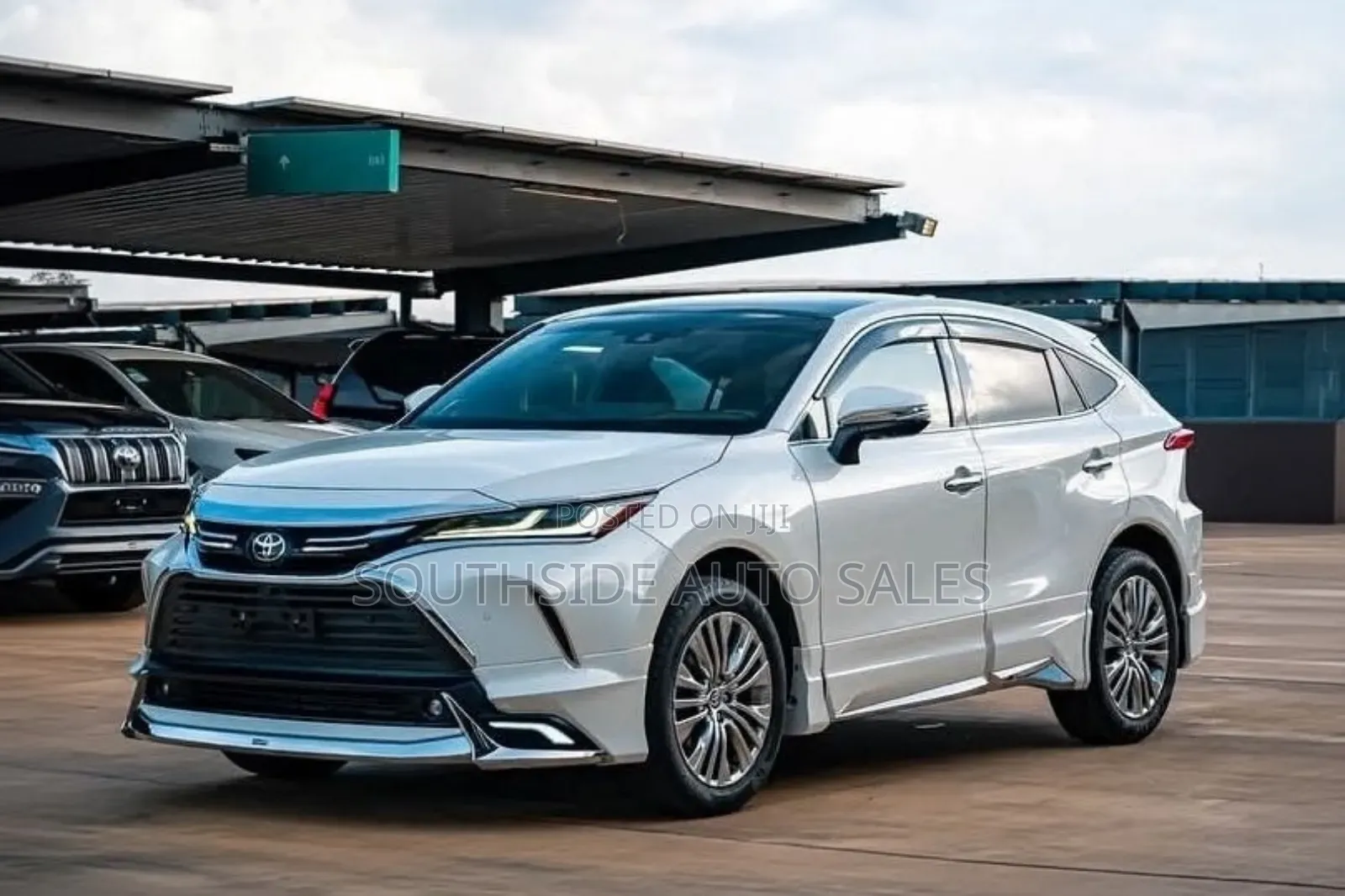 Toyota Harrier 2.0 2020 White