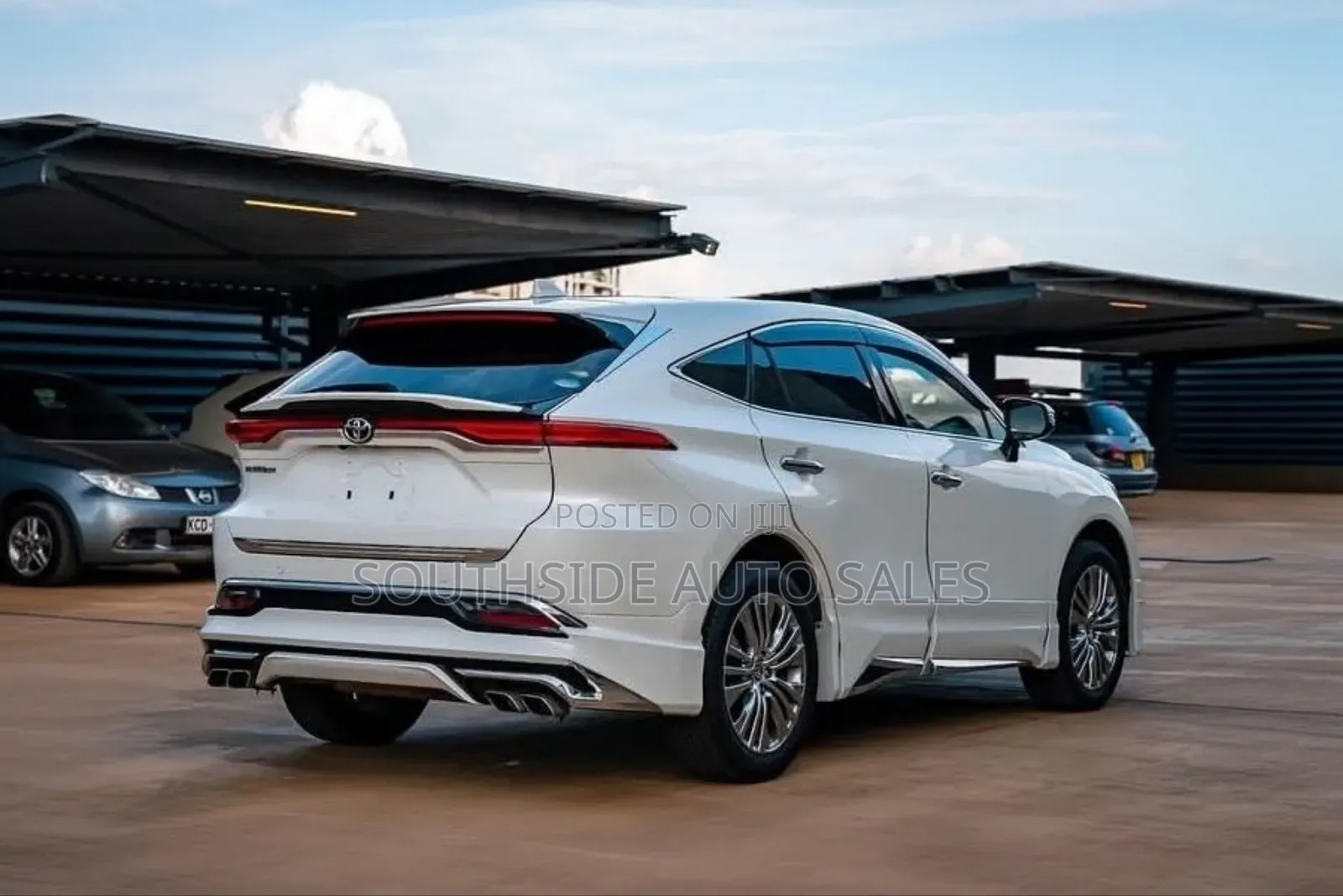Toyota Harrier 2.0 2020 White