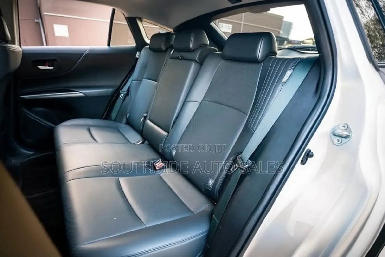 Toyota Harrier 2.0 2020 White