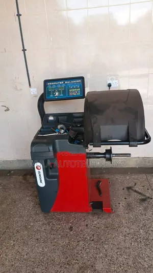 Heavy Commercial Wheel Balancer S828 Sunshine Italy