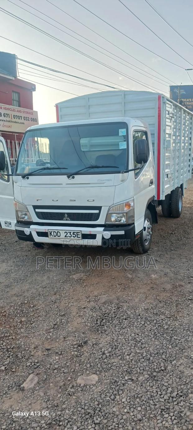 Trucks Trailers - main view