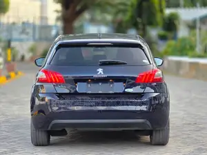 Peugeot 308 2018 Blue