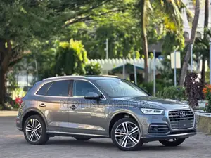 Audi Q5 2018 Gray