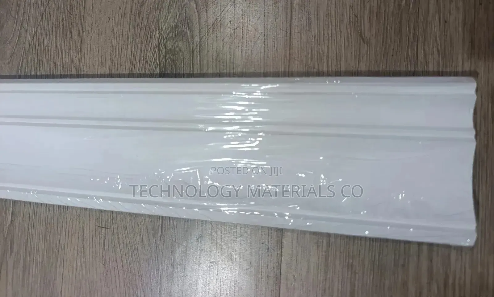 4 Inch Pu Cornice – Lightweight Decorative Polyurethane Moulding