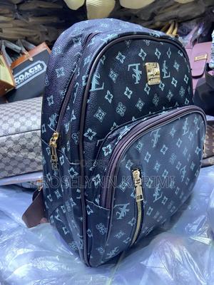 New Handbags and Travelling Bags in Bulk - thumbnail 2