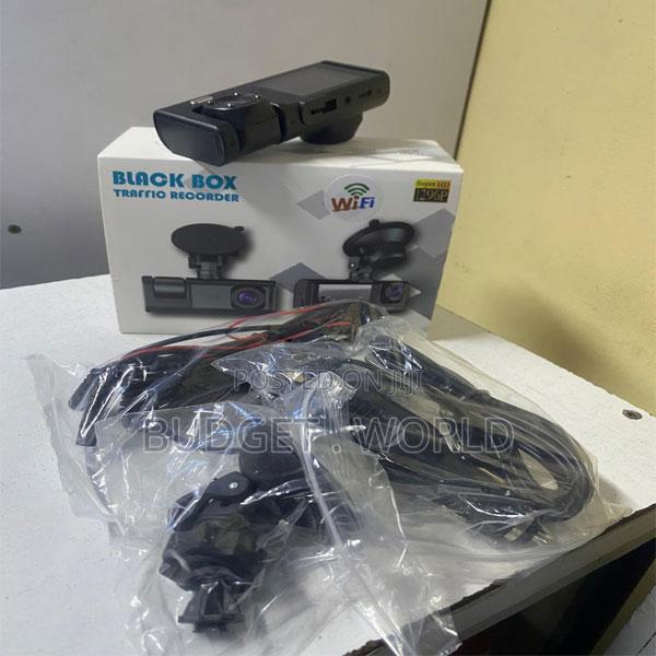 Smart Wifi Car DVR Dash Cam With Triple View