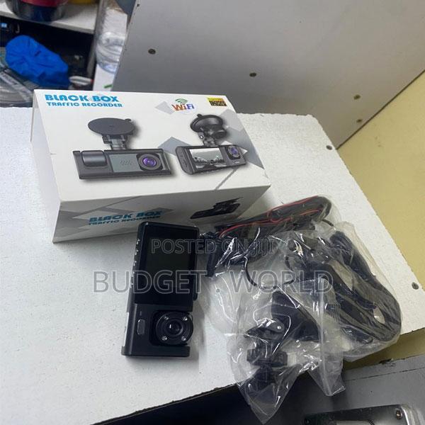 Triple Camera Dash Cam for Ride-Sharing Drivers - main view