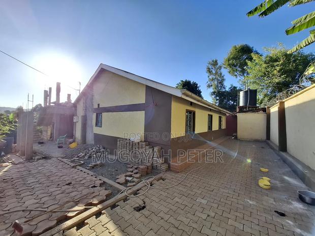 3bdrm Bungalow in Uthiru for rent - thumbnail 3