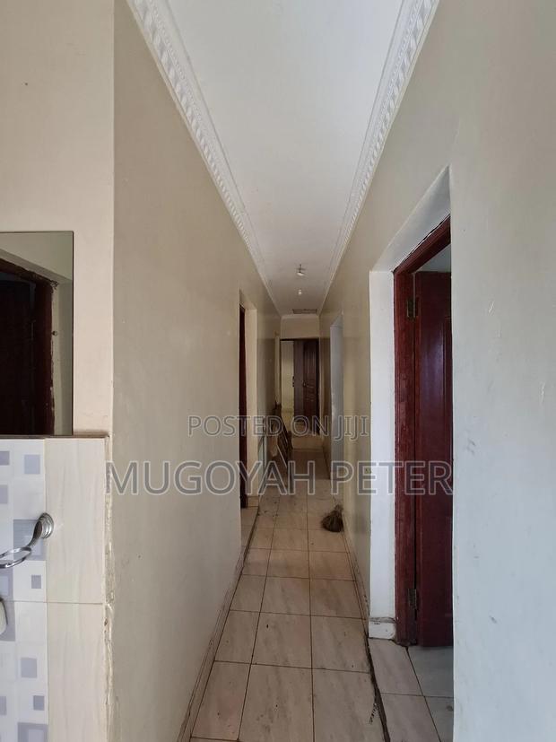 3bdrm Bungalow in Uthiru for rent - thumbnail 14