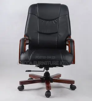 Executive Leather Adjustable Office Seat