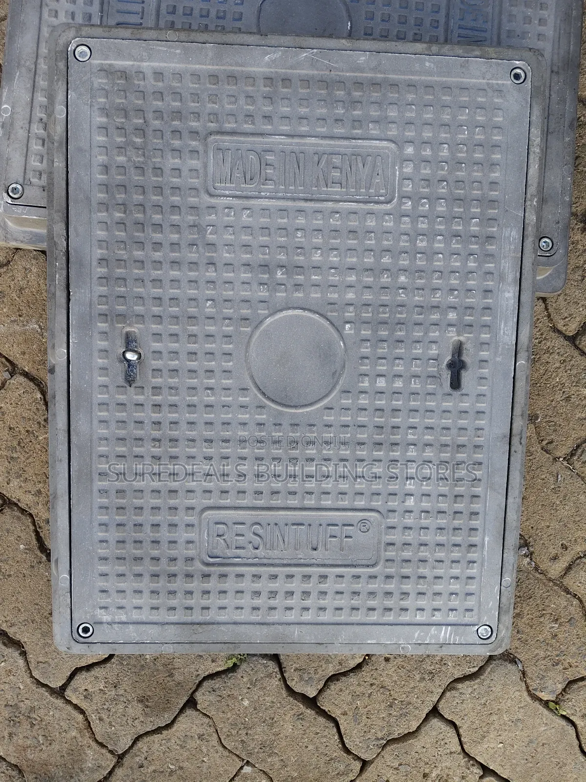 Resintuff Composite Manhole Cover. Lockable.