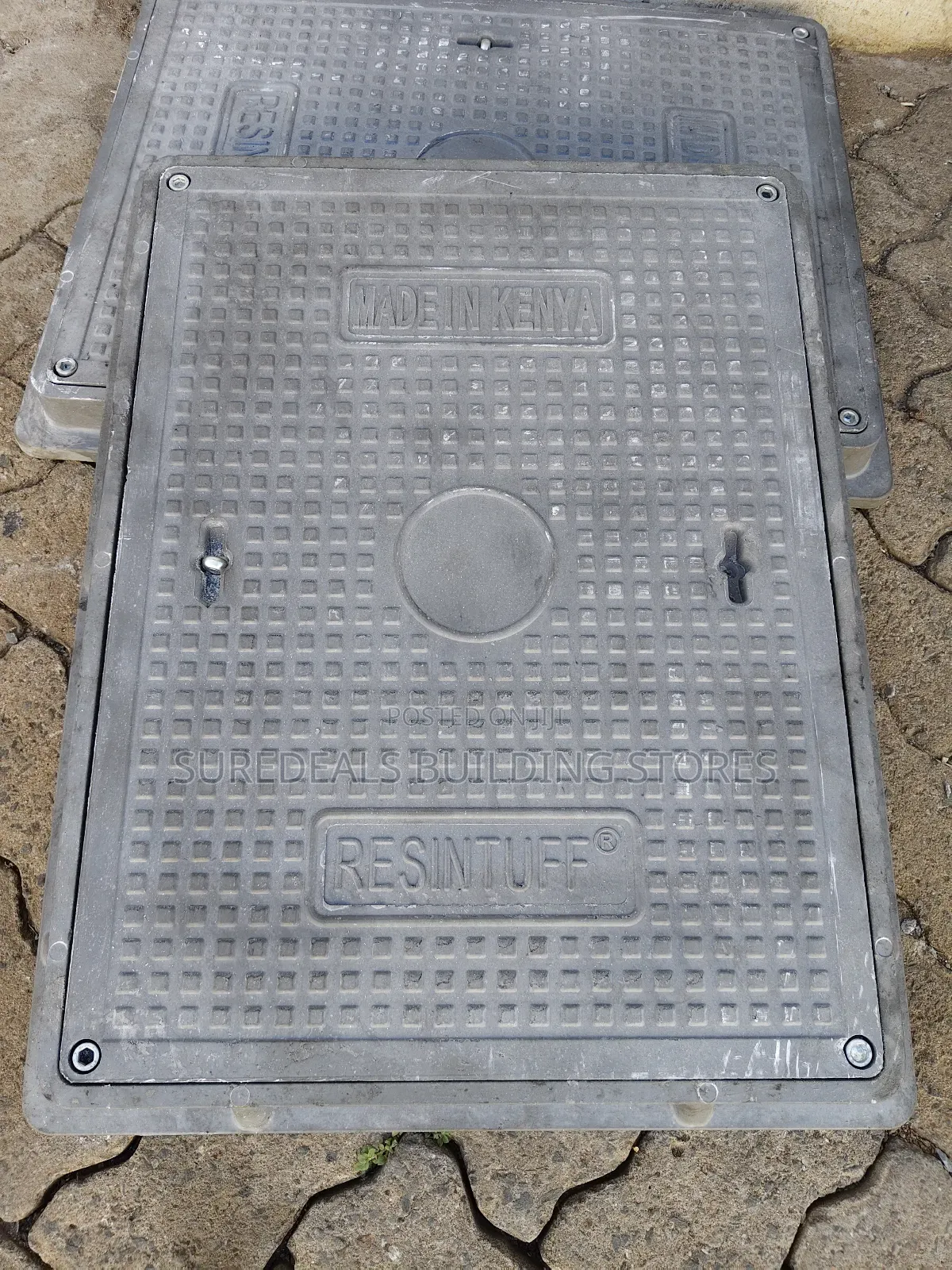 Resintuff Composite Manhole Cover. Lockable.