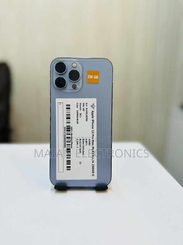 Apple iPhone 13 Pro Max 256 GB Blue - main view