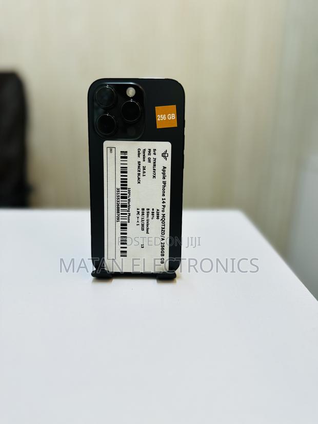 Apple iPhone 14 Pro 256 GB Black - main view