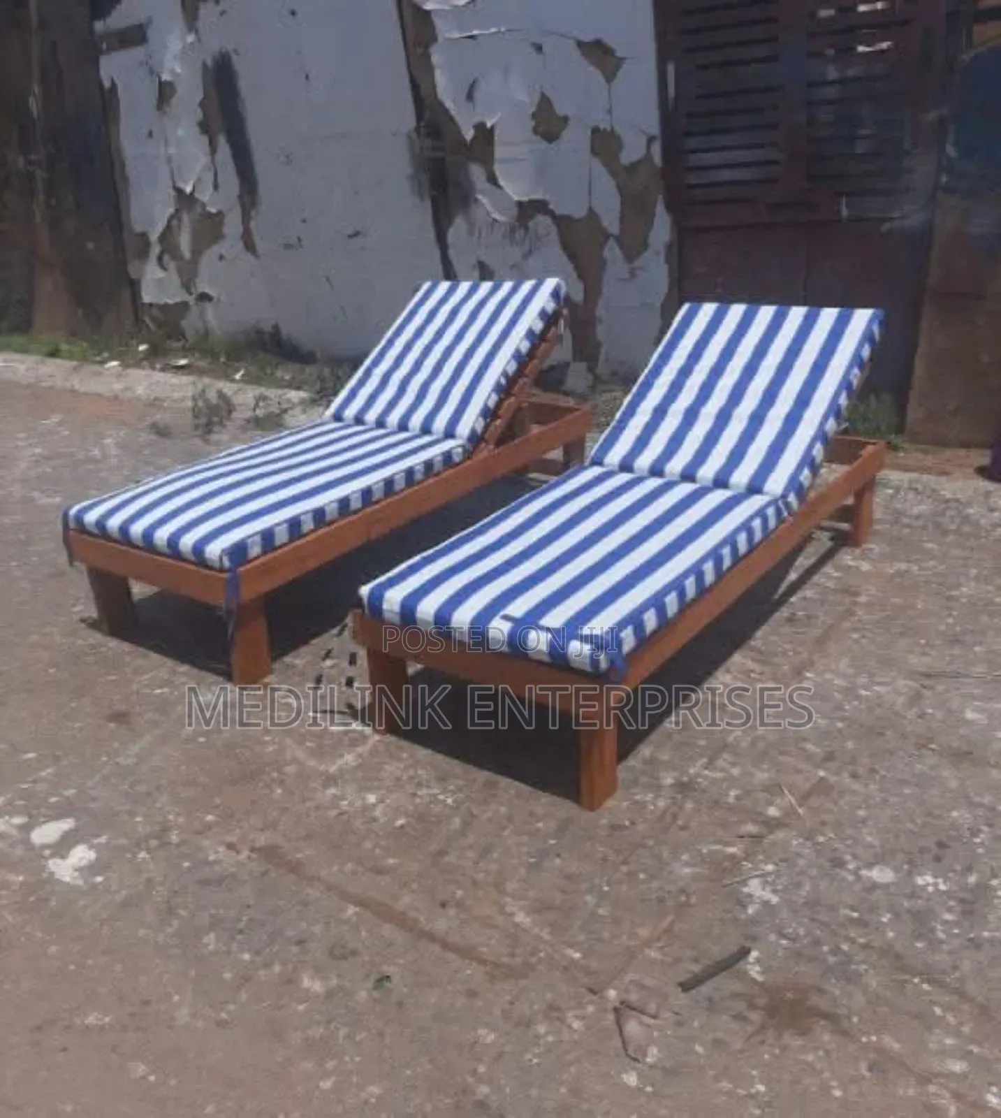 Mahogany Crafted Customized Sunbeds
